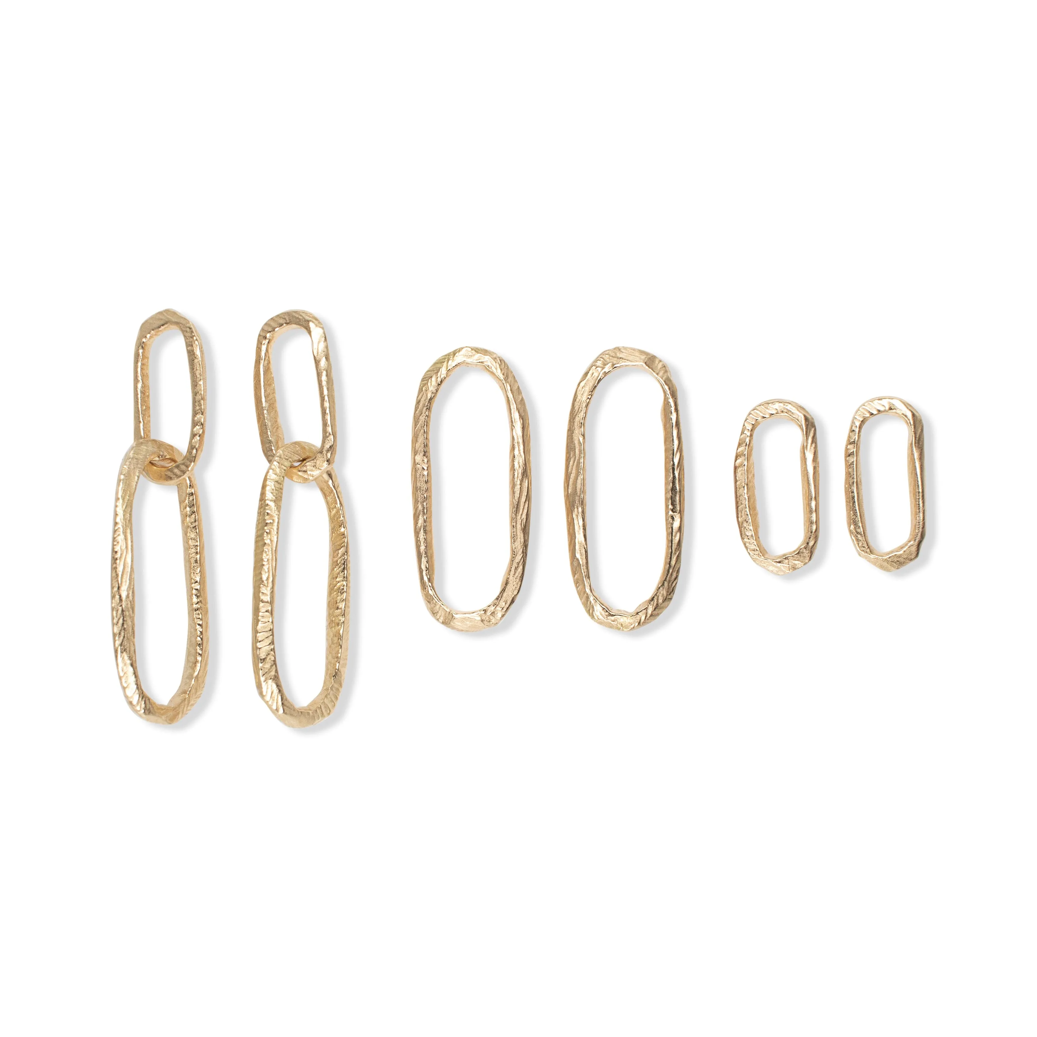 18K Carved Small Paperclip Studs