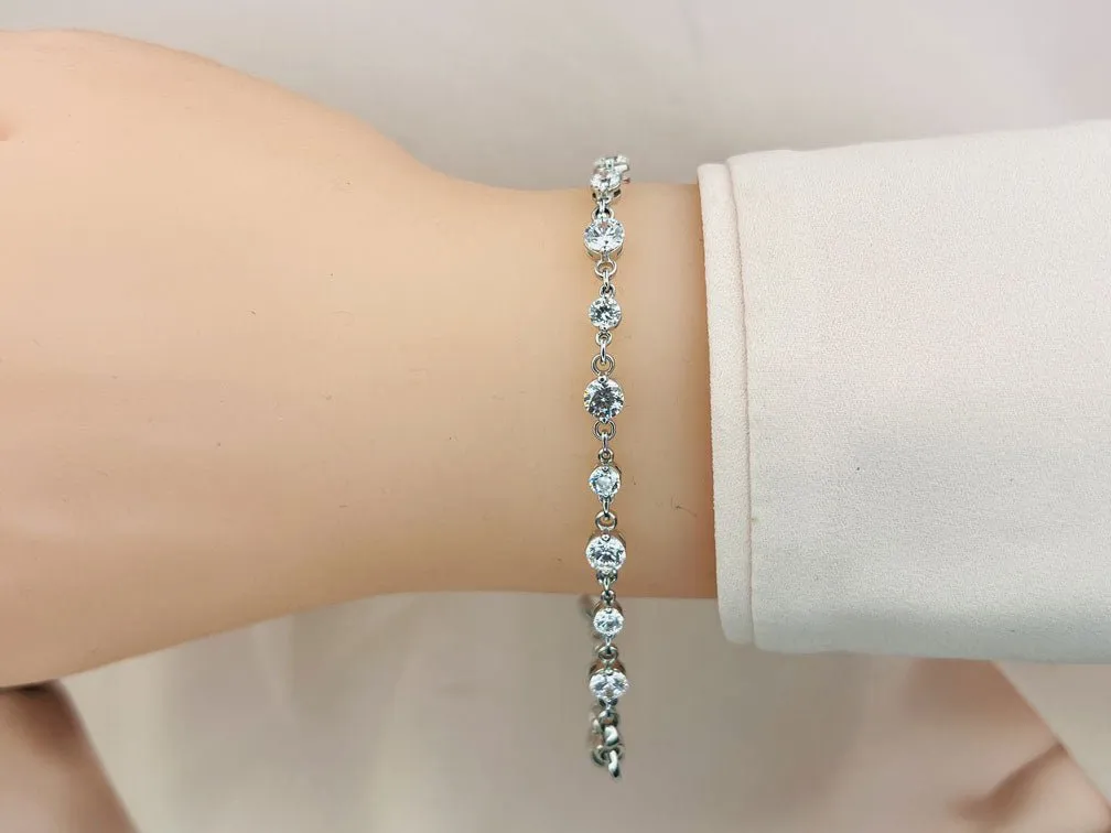 Alternating Diamond And Chain Link Lab-Grown Diamond Bracelet with 3.15 ct.(finished) 3mm, 3.8mm