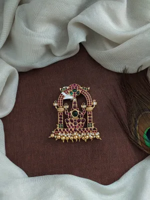 Antique Goddess Kemp Pendant with Gold and Pearl Dangling