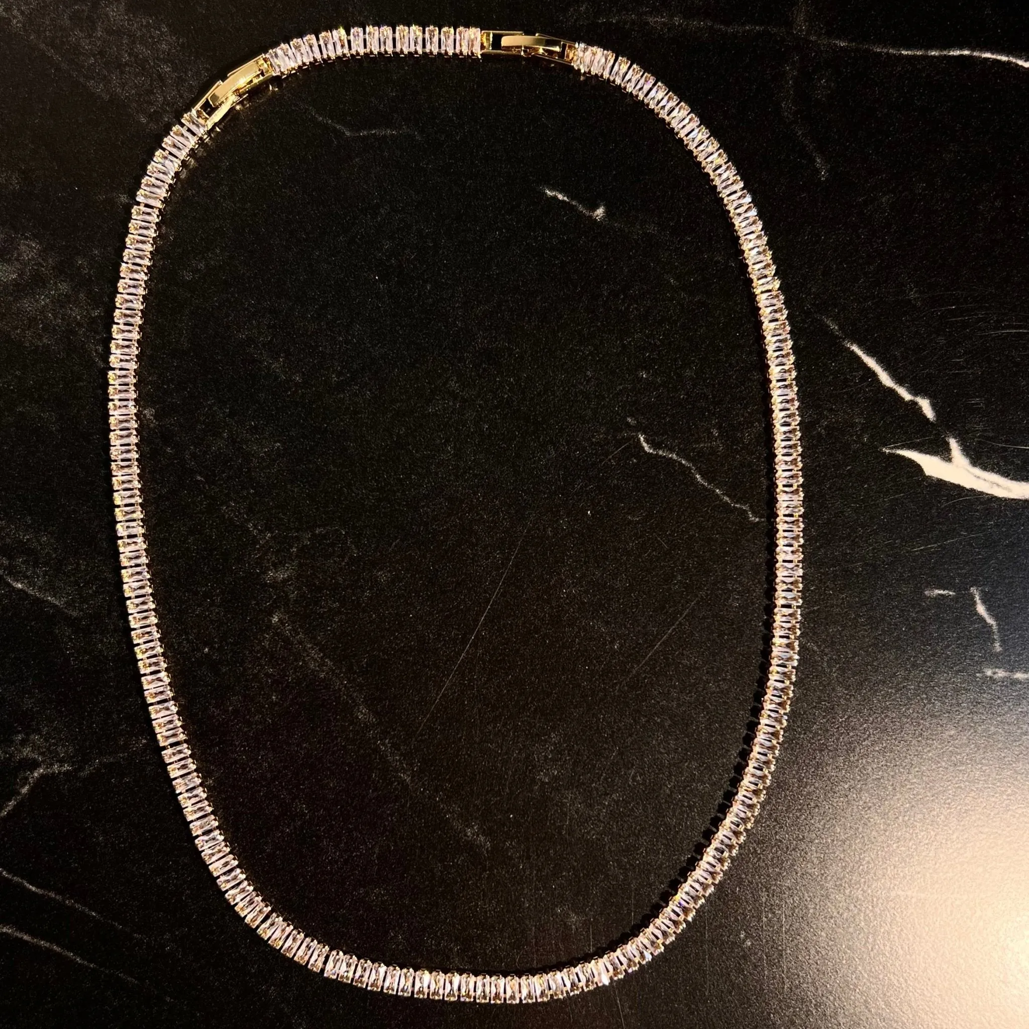 Baguette tennis necklace gold