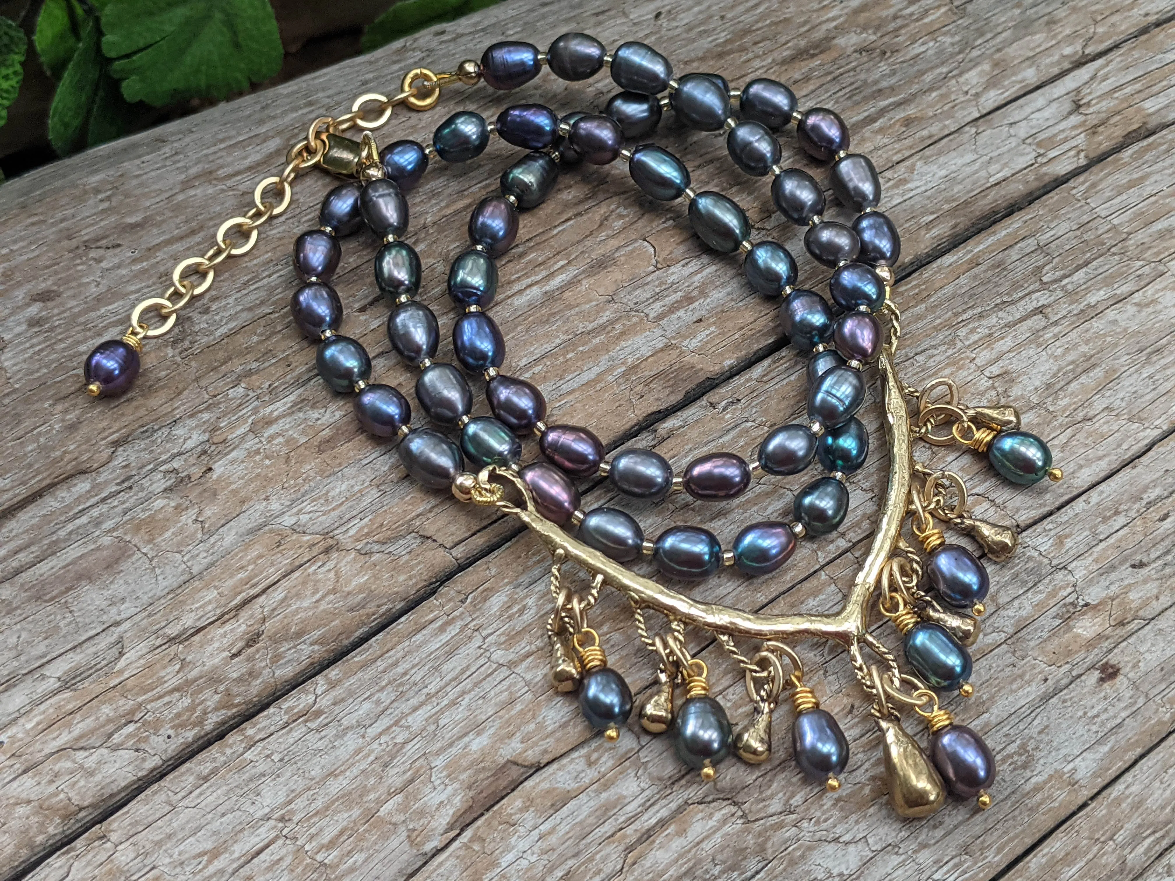 Black Chandelier Pearl Necklace
