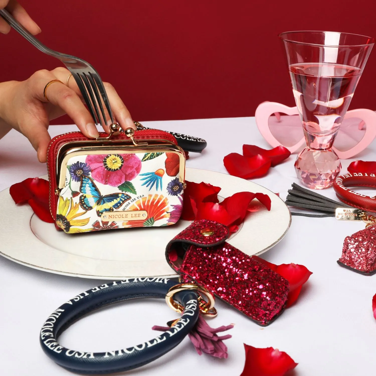 GLITTER LIPSTICK CASE WRISTLET KEYCHAIN