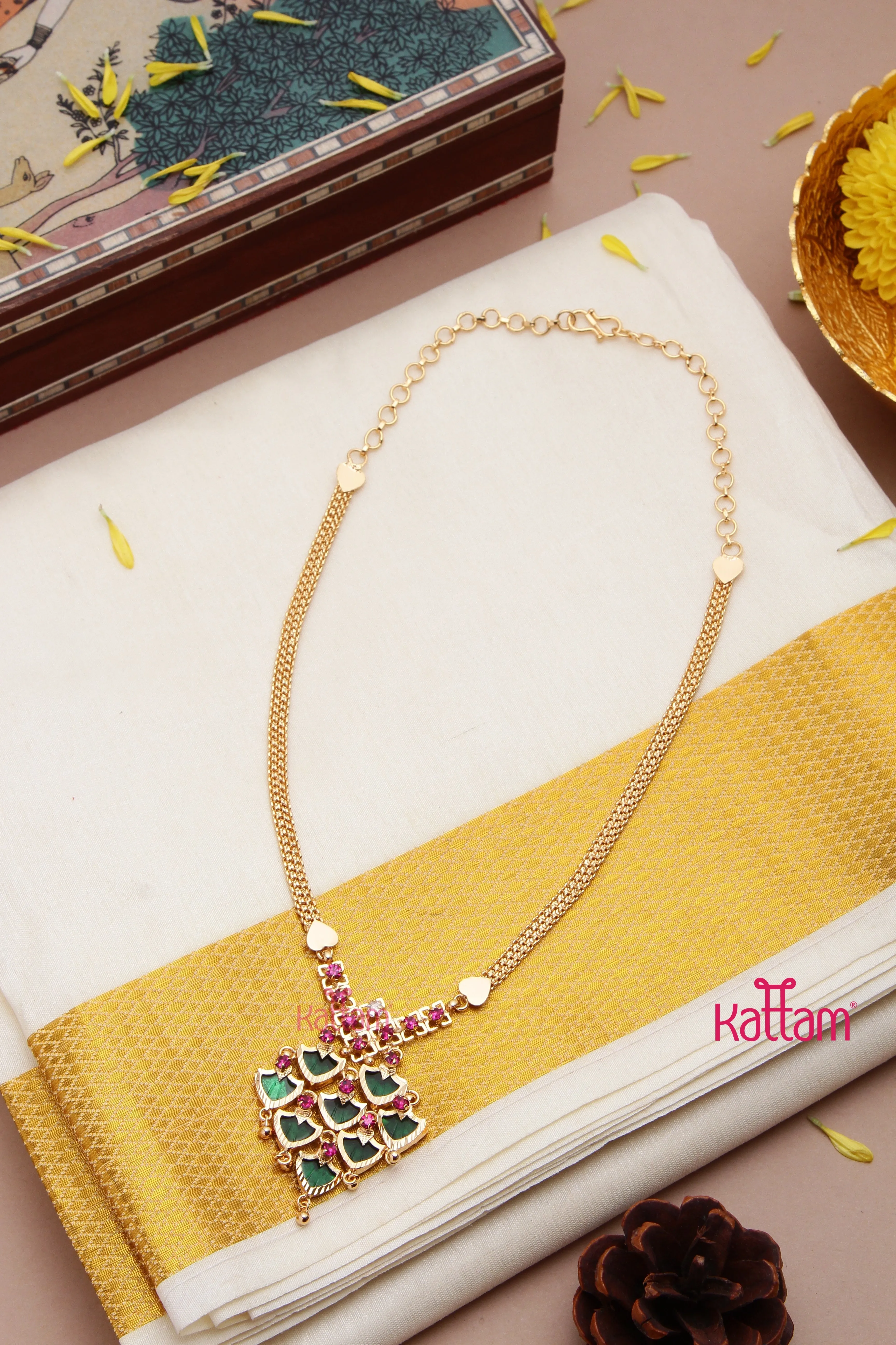 Goldtone Palakka Pendnat Chain ( No Earrings )
