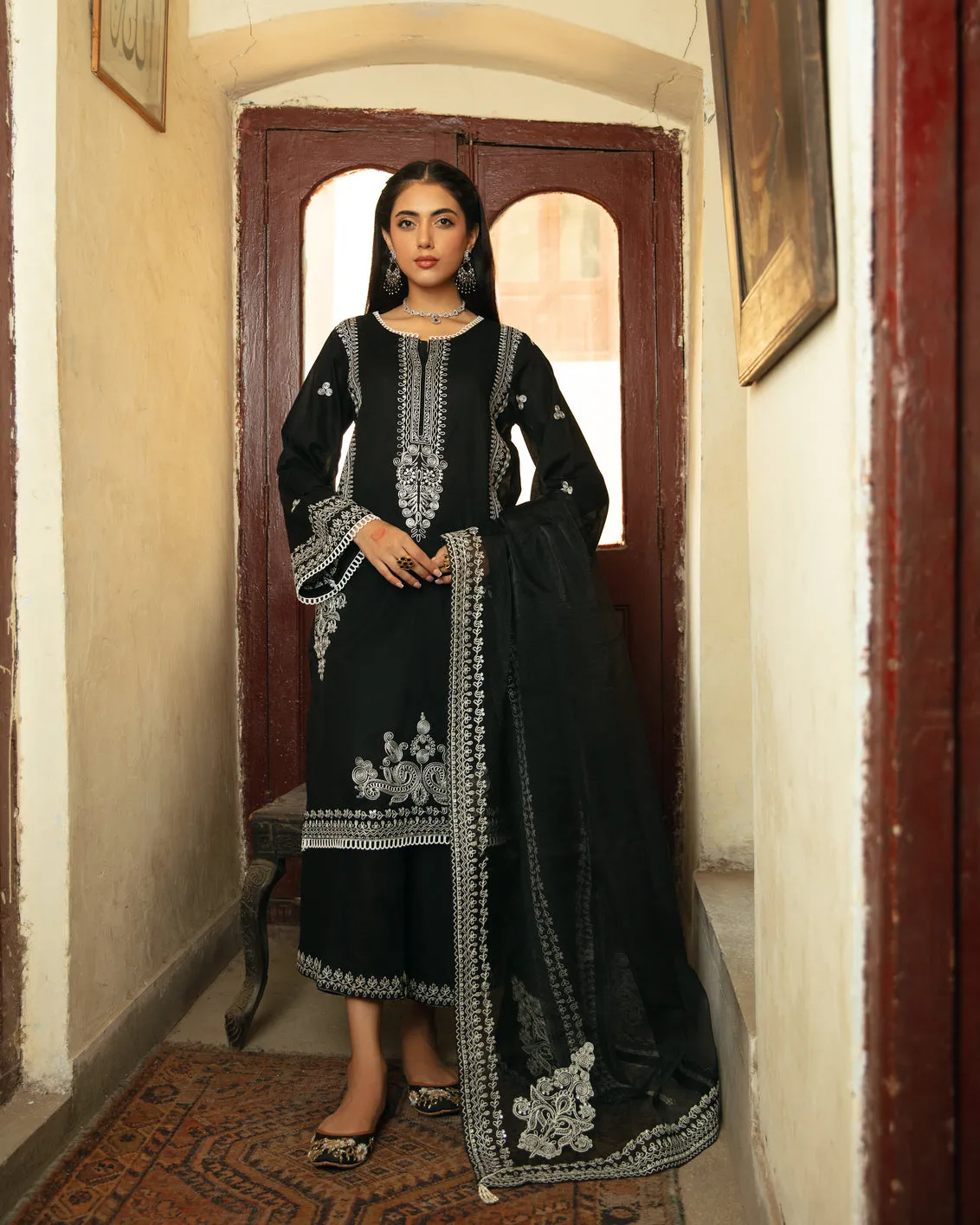 Luxury Lawn Ready to Wear Embroidered Collection by Shanyera 07