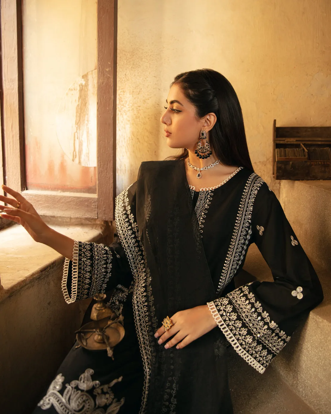 Luxury Lawn Ready to Wear Embroidered Collection by Shanyera 07