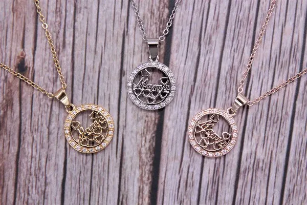 MAMA PENDANT NECKLACE SET