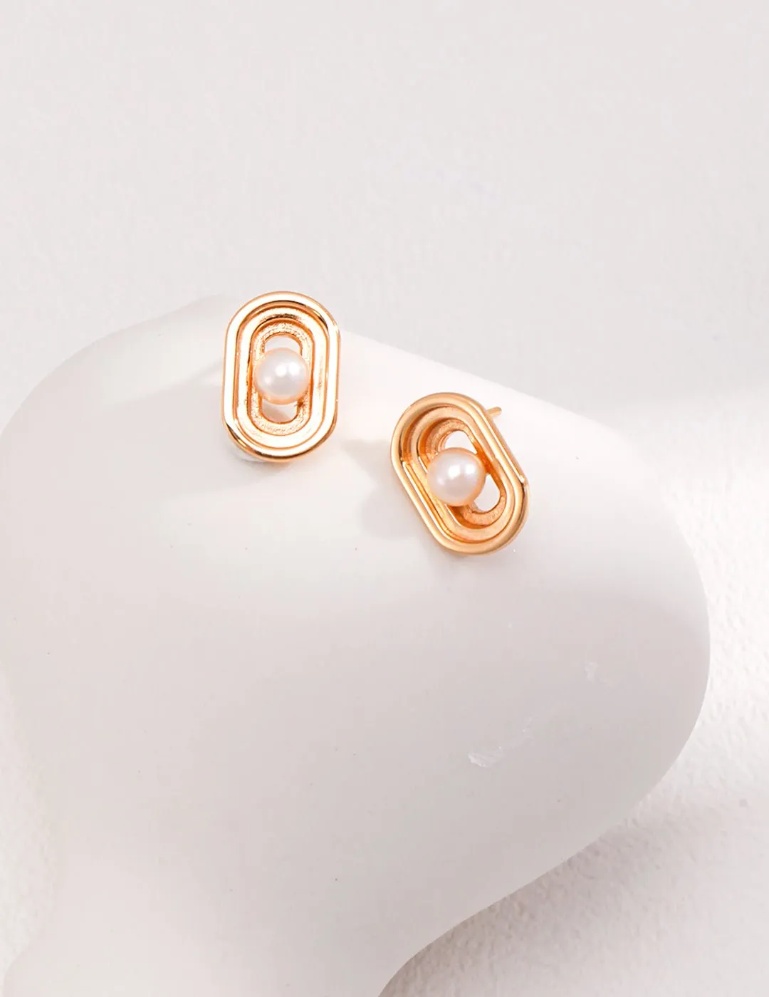 Oval Hollow Pearl Stud Earring