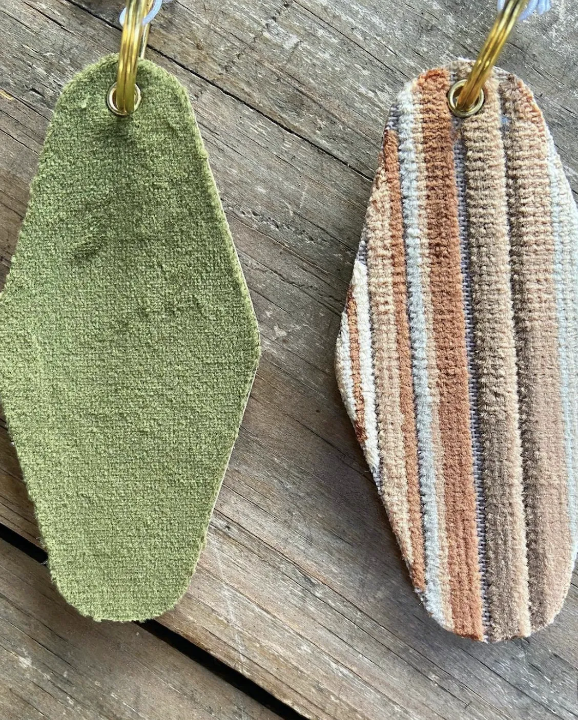 RESPECT THE LOCALS: BIGFOOT/SASQUATCH Leather & Velvet Keychain