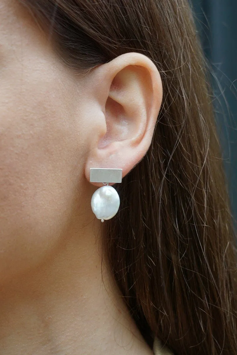 T Pearl Earrings - Silver