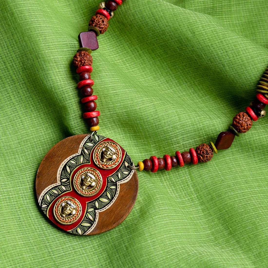 'Tribal Dhokra Triplets' Bohemian Brass Necklace Handmade In Dhokra Art (Brass, Wood, Matinee)